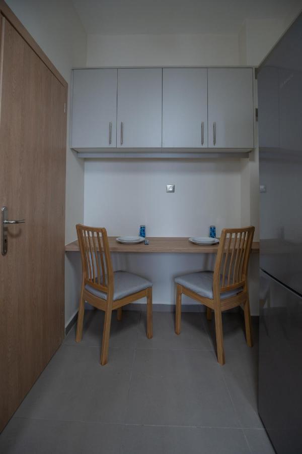 Max Blue Apartment, A Stay Like No Other Pireo Esterno foto