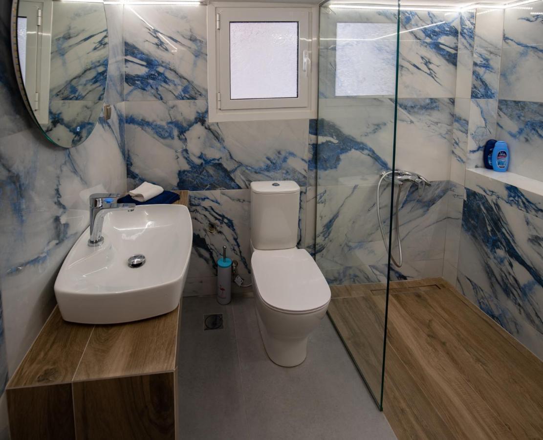 Max Blue Apartment, A Stay Like No Other Pireo Esterno foto